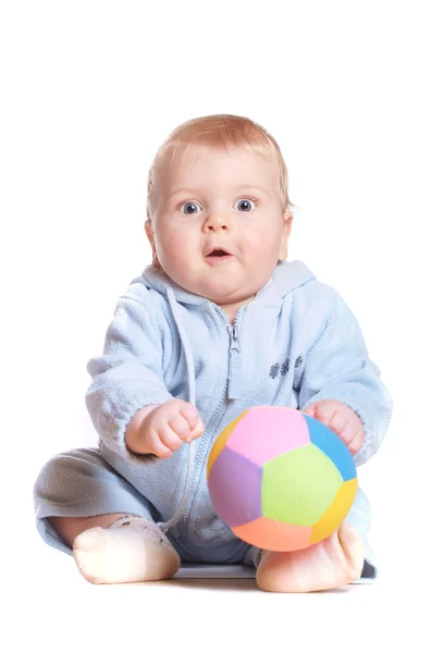 Dziecko z piłką — Zdjęcie stockowe