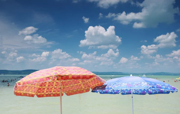 Beach umbrellas — Stock Photo, Image