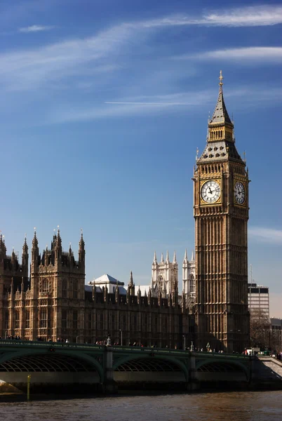 El hito de Londres el Parlamento — Foto de Stock