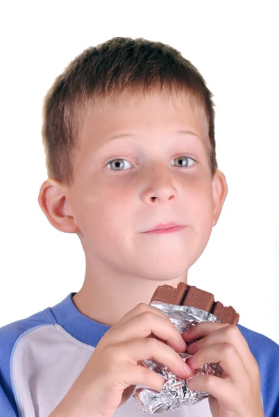 チョコレートを食べる — ストック写真