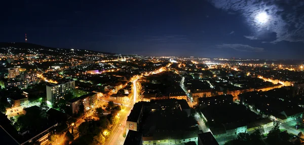 Panoráma města v noci — Stock fotografie