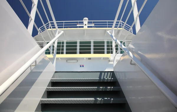 Treppenhaus auf dem Schiff — Stockfoto