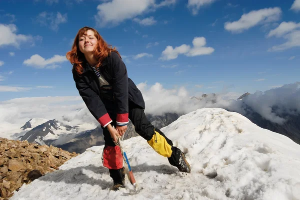 Joyeux alpiniste fille — Photo