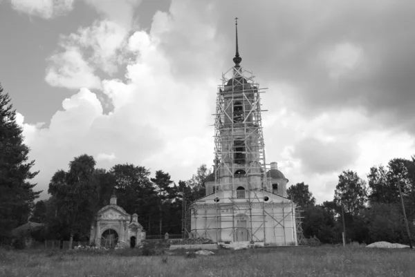 Καθεδρικός ναός στην σκαλωσιά — Φωτογραφία Αρχείου