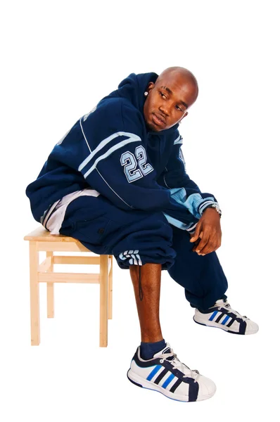 Przystojny hip-hop młody mężczyzna na białym tle — Zdjęcie stockowe