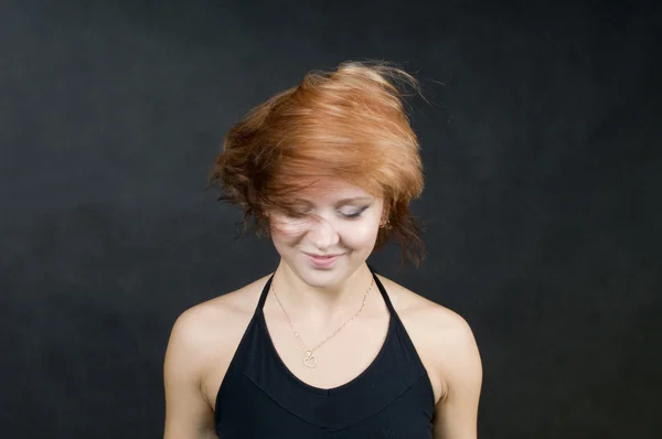 Tourbillon de cheveux roux — Photo