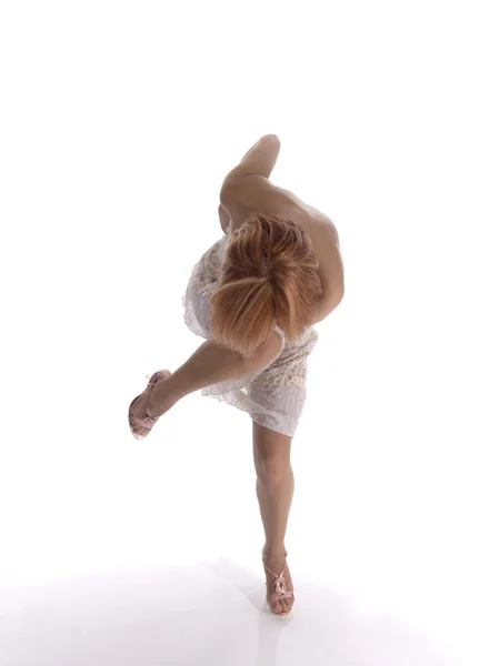 Bailarina pelirroja sobre blanco — Foto de Stock