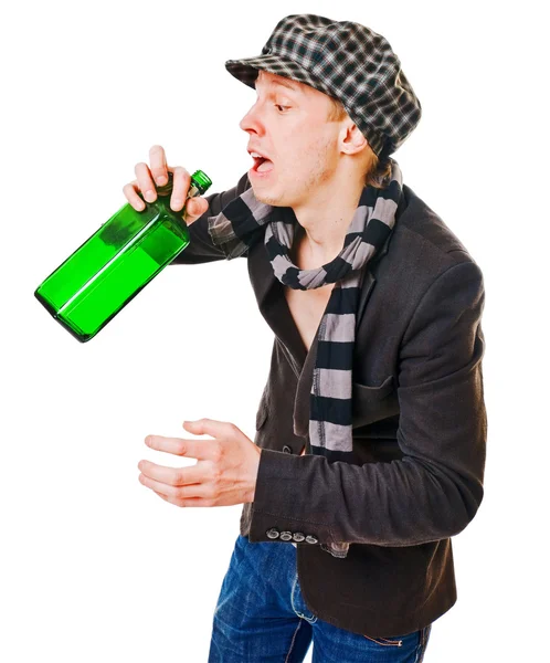 Anak muda dengan botol hijau — Stok Foto