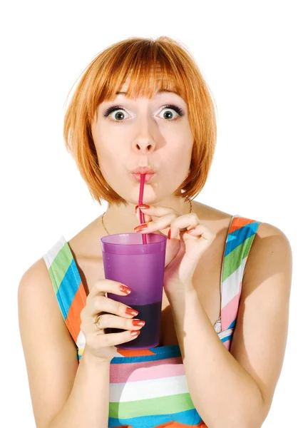 Девушка со стаканом содовой — стоковое фото
