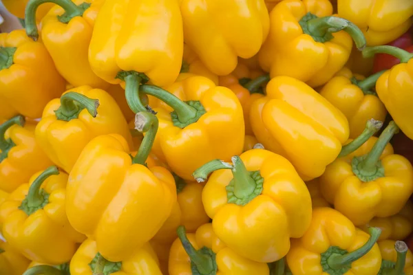 Жовтий перець овочі — стокове фото