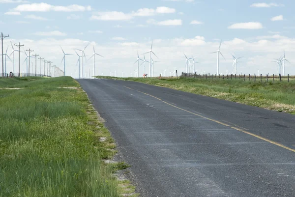 Wind farm on the horizon — Stock Photo, Image