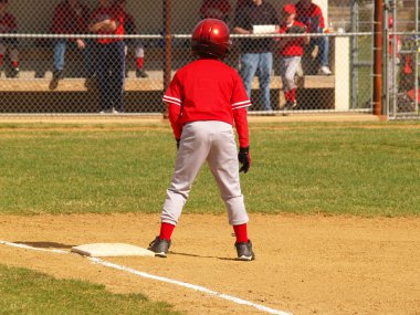 Little league base runner clipart