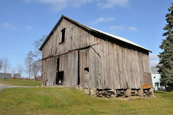 Rustykalne starej stodole — Zdjęcie stockowe