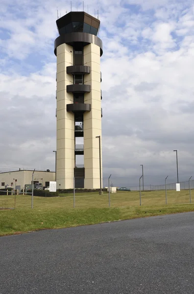 Torre de controlo do tráfego aéreo — Fotografia de Stock