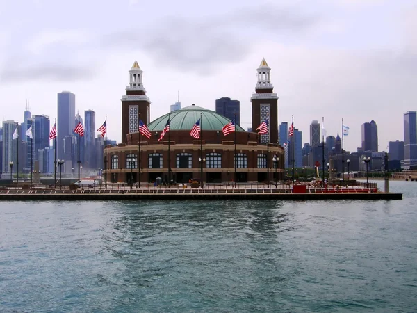 Chicago Navy Pier e paesaggio urbano — Foto Stock