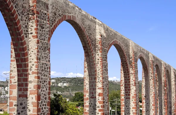 Queretaro 's los arcos Aquädukt — Stockfoto