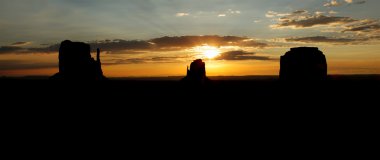 Monument valley gündoğumu