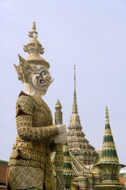 Grand palace guardian