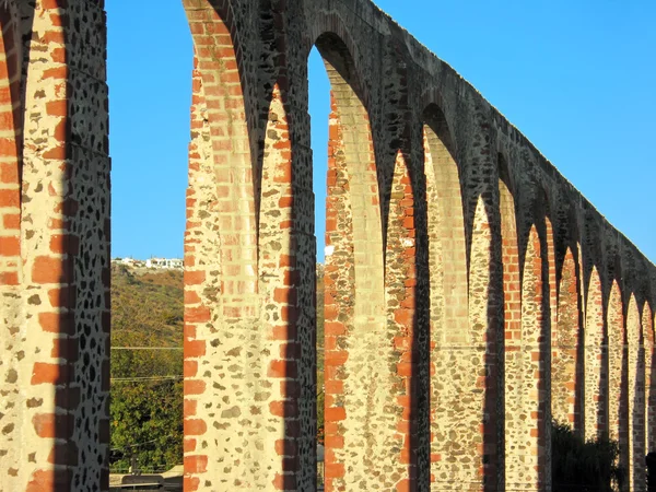 Los Arcos Aqueduct in Queretaro, Mexico. — Stock Photo, Image