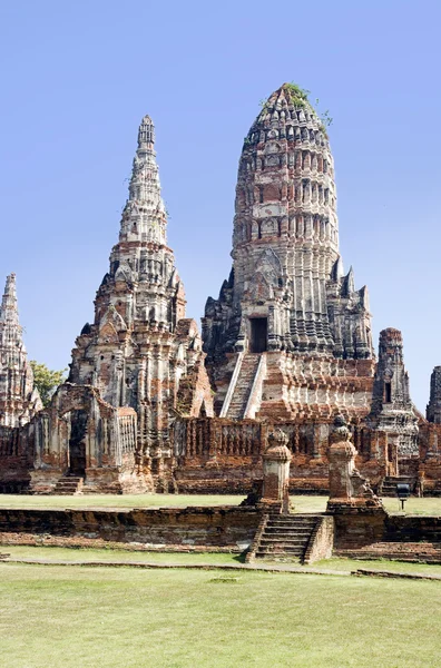 Ruinas del templo budista tailandés de Wat Chai Wattanara — Foto de Stock
