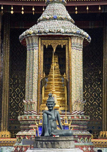 Wat Phra Kaeo —  Fotos de Stock