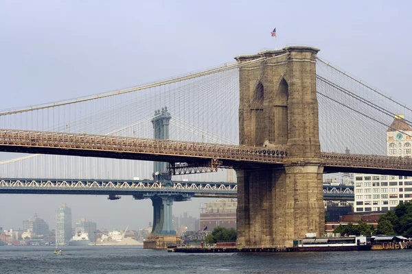 布鲁克林区和曼哈顿的桥梁 — 图库照片