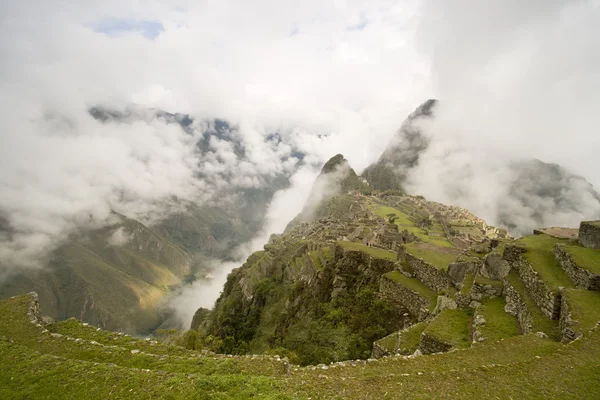 Nebbia coperta Machu Picchu — Foto Stock