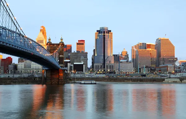 Cincinnati, horizonte de ohio. Fotos De Bancos De Imagens