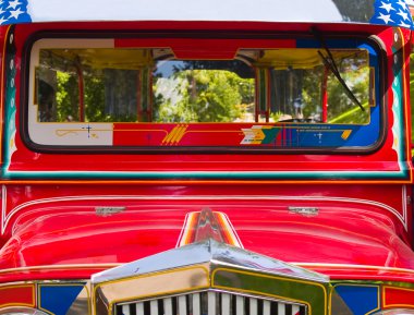 Filipino jeepney ayrıntıları vurgular