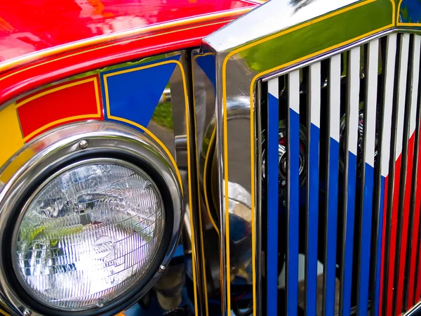 Филиппинский Jeepney подробности с акцентами — стоковое фото