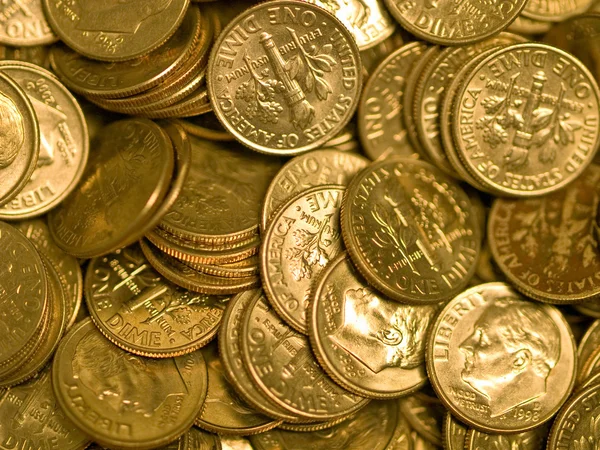 Pile of United States Coins Goldtone Dimes — Stock Photo, Image