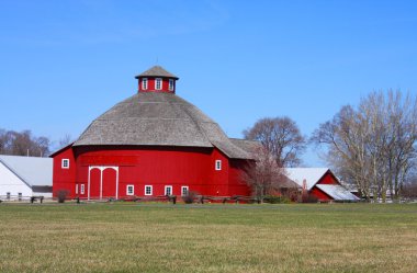 Round Barn clipart