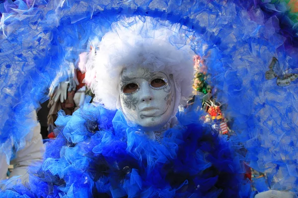 Venetië kleurrijke blauwe masker — Stockfoto