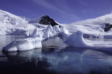 Beautiful Iceberg clipart