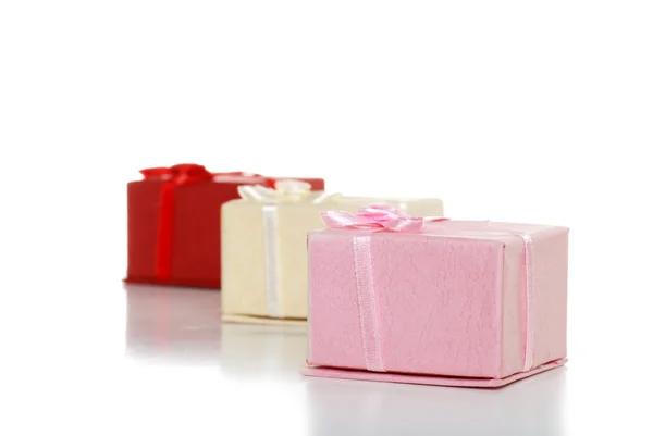 Красочные подарочные коробки — стоковое фото