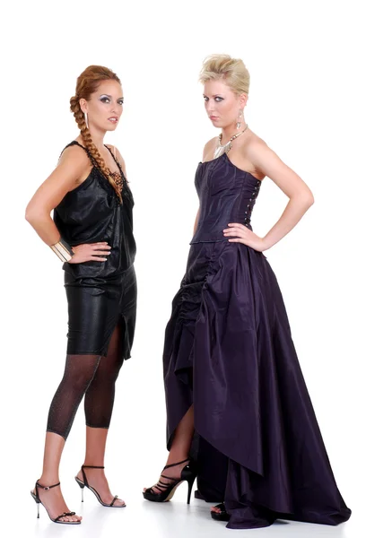Dva módní modely představují — Stock fotografie