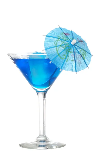 Blauer Martini mit Regenschirm — Stockfoto