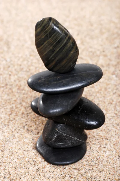 Closeup zen stenen in zand — Stockfoto