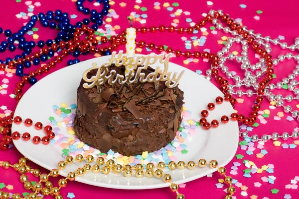 Schokolade Geburtstagstorte mit Dekorationen — Stockfoto
