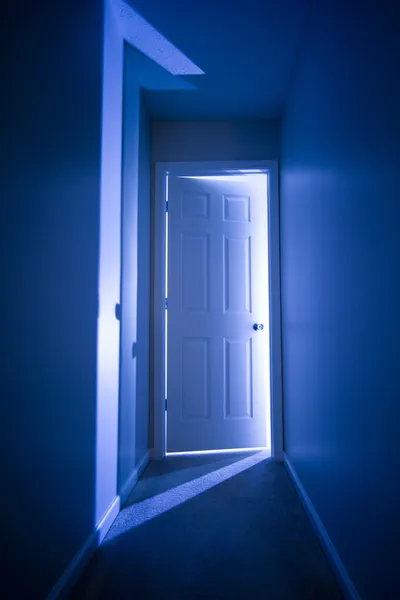 Ușa la lumină — Fotografie, imagine de stoc