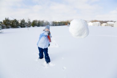 Snowball fight clipart