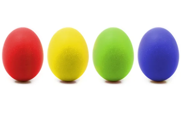 4 renkli Paskalya yumurta izole edilecek