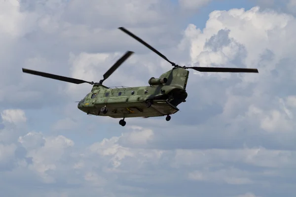 Un hélicoptère Chinook — Photo