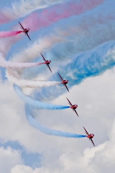 The red arrows heading towards you — Stock Photo, Image