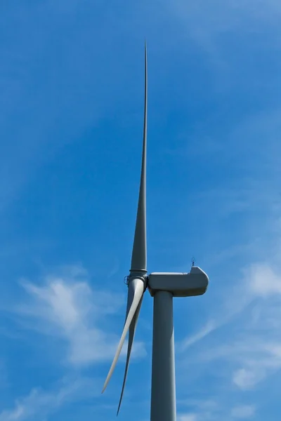 Un primer plano de turbina eólica Imagen de stock