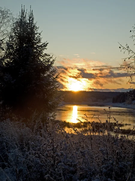 Západ slunce na řece — Stock fotografie