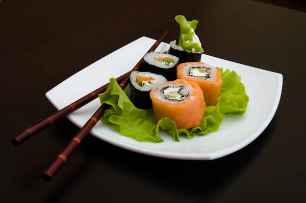 Rullade och sushi — Stockfoto