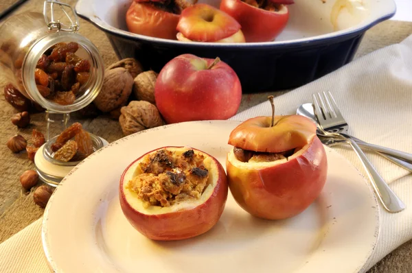 Запечене яблуко десерт — стокове фото