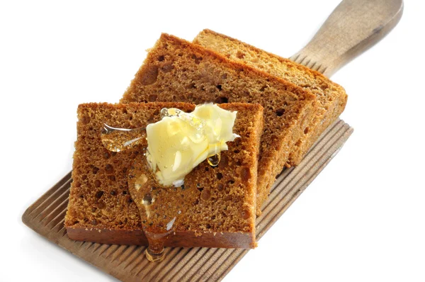 Gâteau au miel avec beurre — Photo