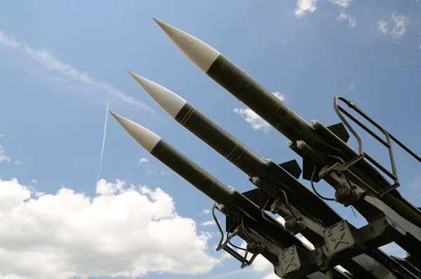 Três mísseis — Fotografia de Stock